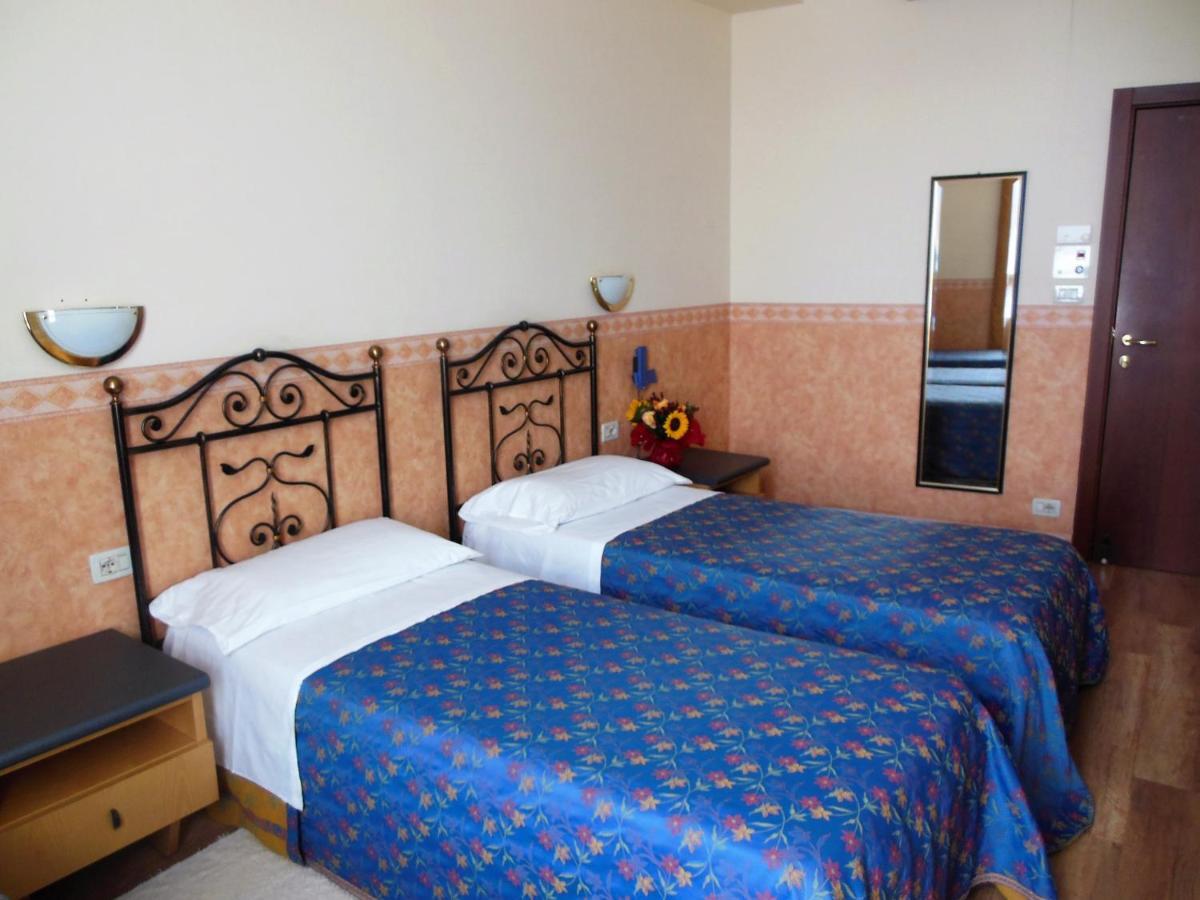 Hotel San Giorgio Bologna Esterno foto